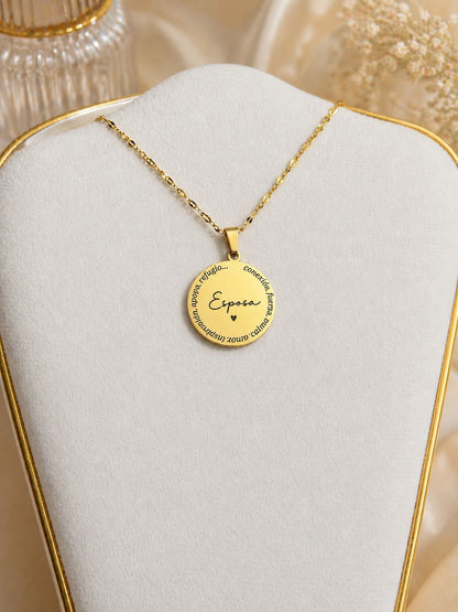 Collar Grabado "Feliz día Mamá" + Box de regalo